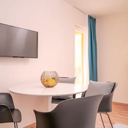 Sol Hotel apartamentowy Bol