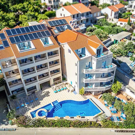 Sol 4*